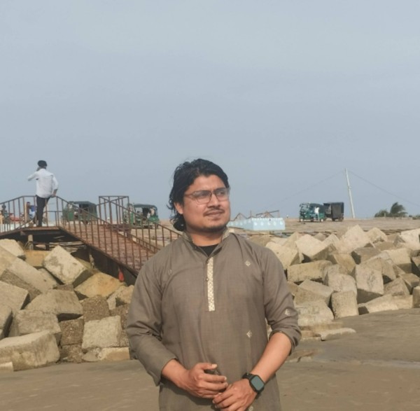 Anis, 25, Saran