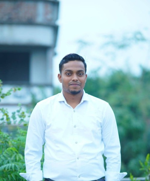 Akash, 29, Senguio