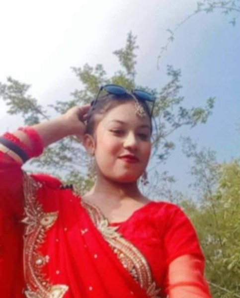 Mohona, 25, Satu Mare