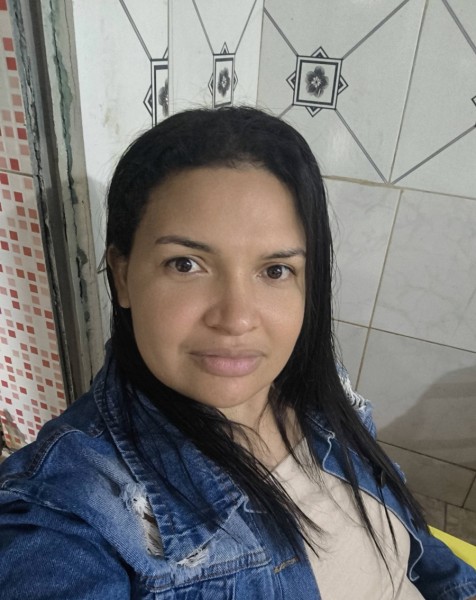Valdirene, 32, Ashland