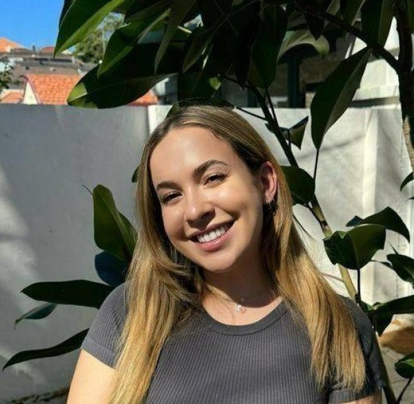 Jenna, 26, Westport