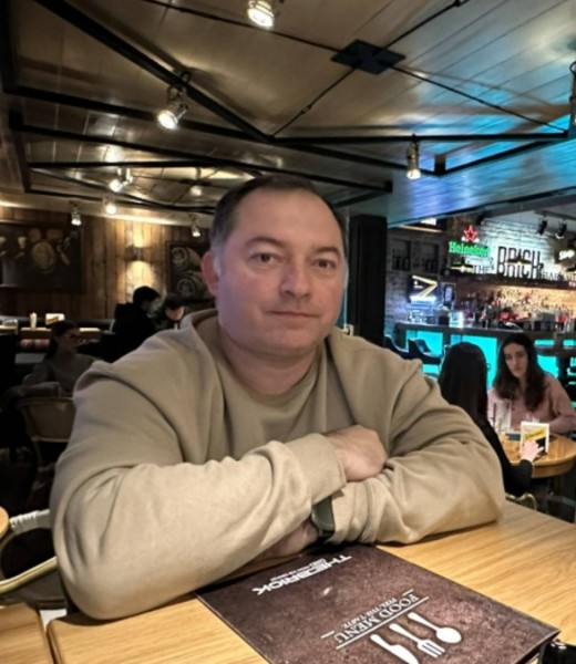 Maksim, 47, stanbul