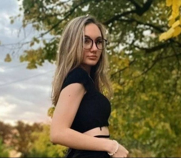 Olivia, 27, Glanerbrug
