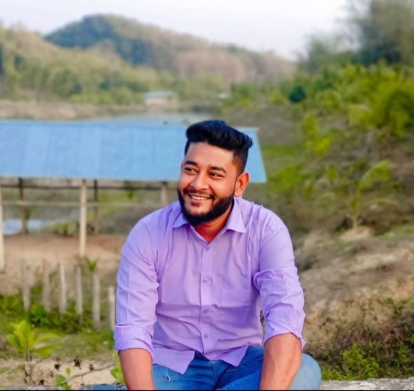 Md Ali Hussain, 25, Hungary