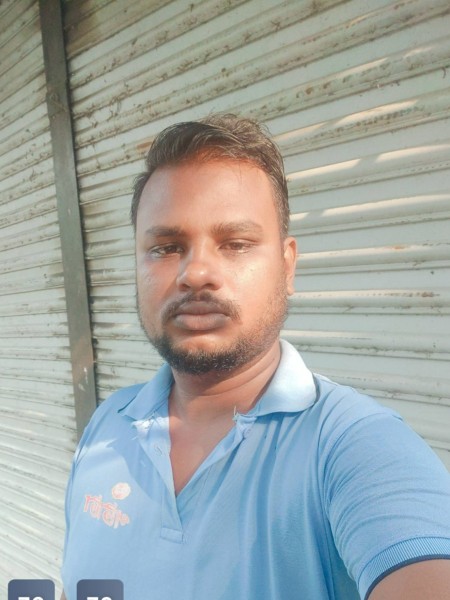 Sujon, 30, Ireland