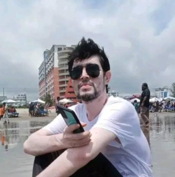 Mitul, 31, Salinas
