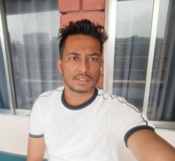 Saif, 29, Powell River