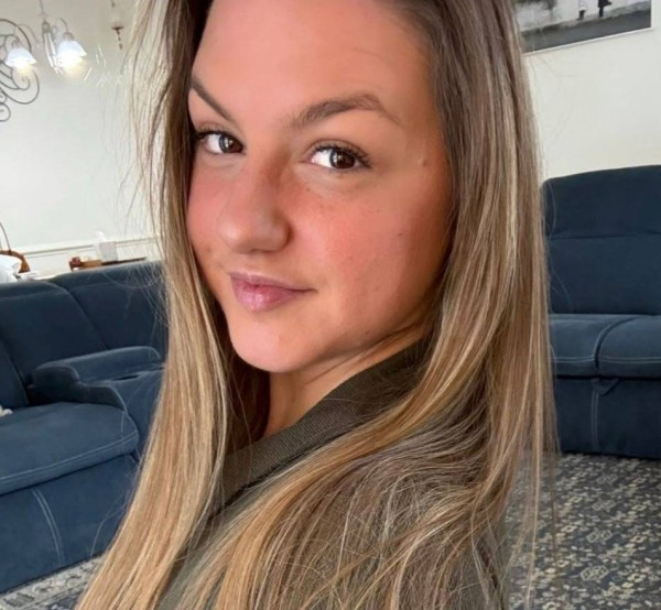 Olivia, 23, Matsushima