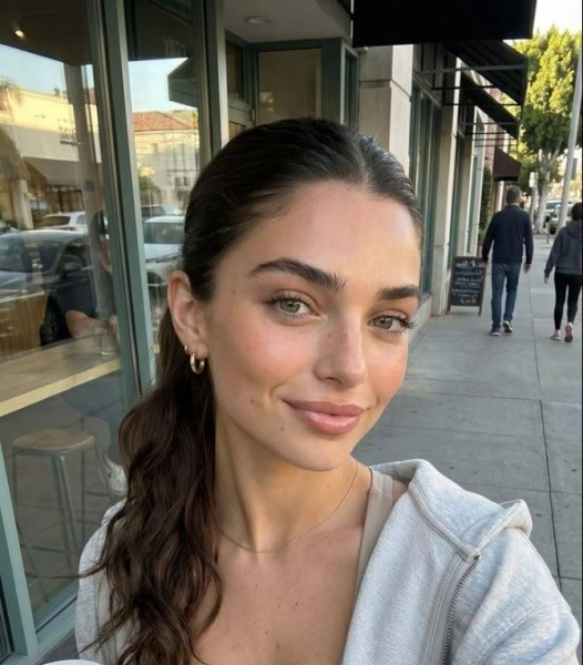 Alexis Smith, 45, Kobryn