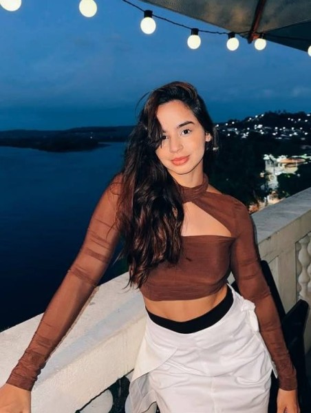 Michelle M. Barber, 27, Redeno