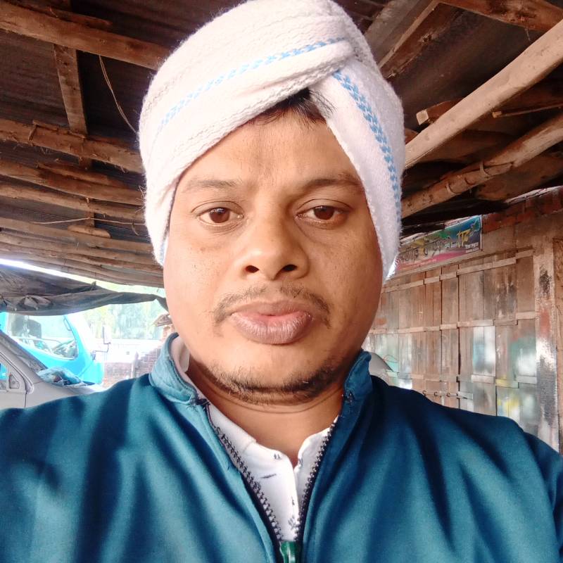 Dulan, 31, Thakurgaon