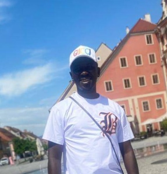 Kobe, 28, Chernihivska