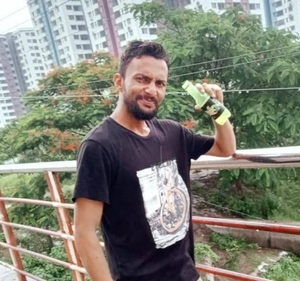 Emdadul, 38, Pauri