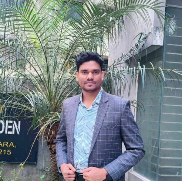 Mobarak Jihan, 29, Piraeus