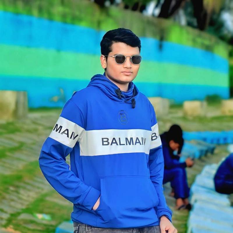 Hesam uddin, 26, Smolensk