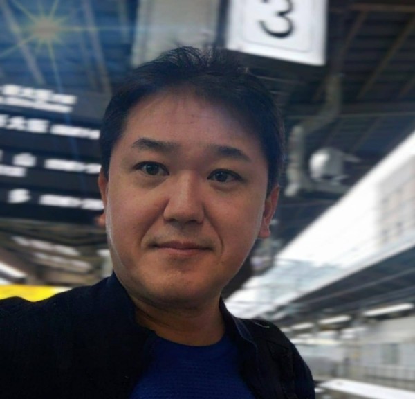 Zhang, 54, Mumbai