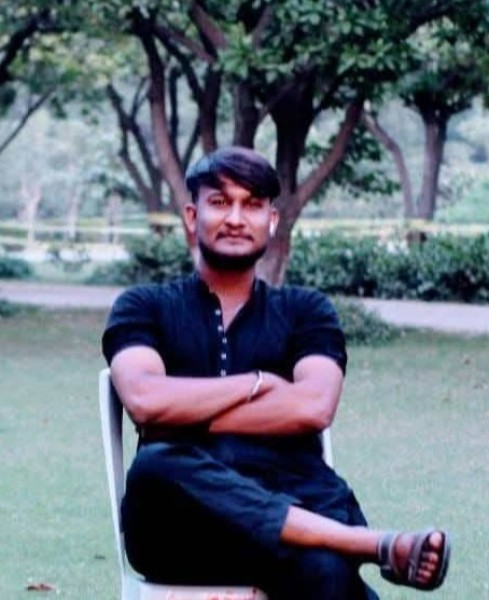 Mohammad Osama Ahmed, 28, Behshahr