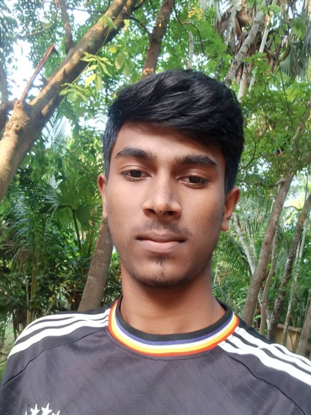 Nirob, 18, Saintemaxime