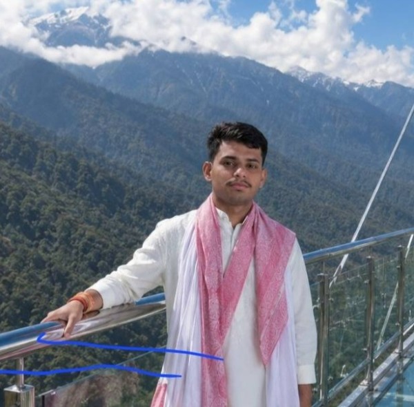 Hemant, 20, Lincoln