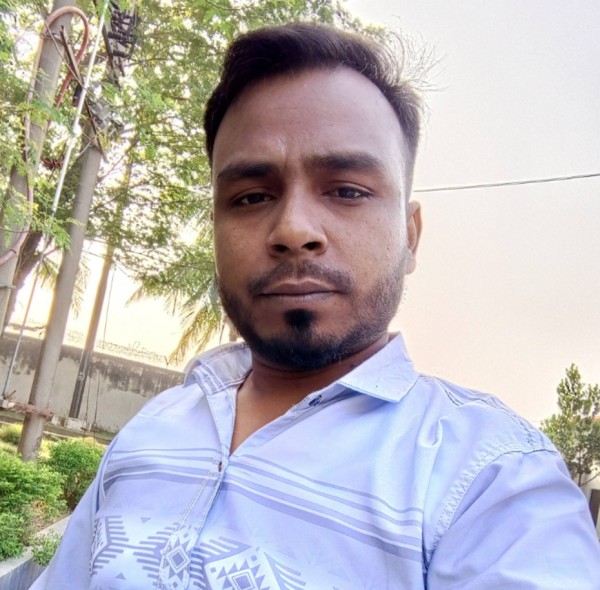 Fazlu, 24, Taxes