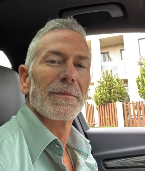 Olivier, 56, Daraw