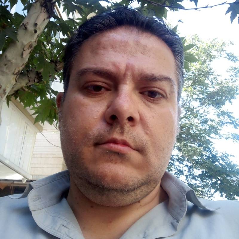 Mojtaba, 44, Kailua