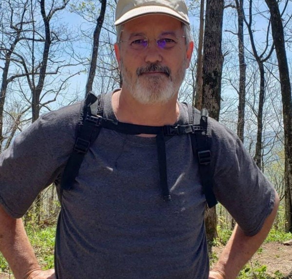 Antoni, 62, Governador Valadares