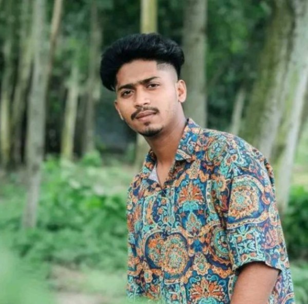 RK Rakib, 24, Farroupilha