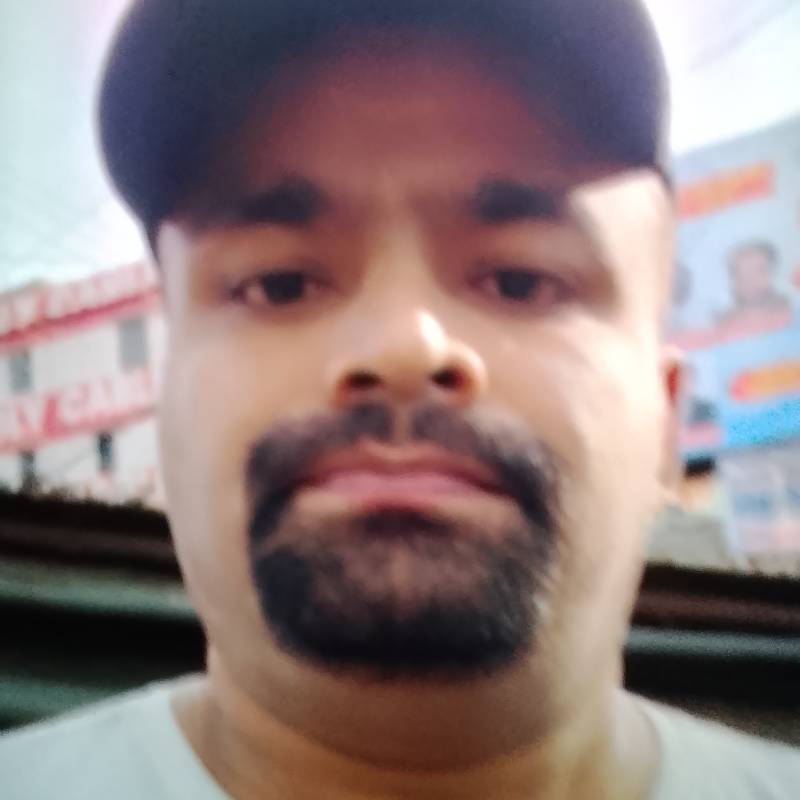 M M, 30, Ramsbottom