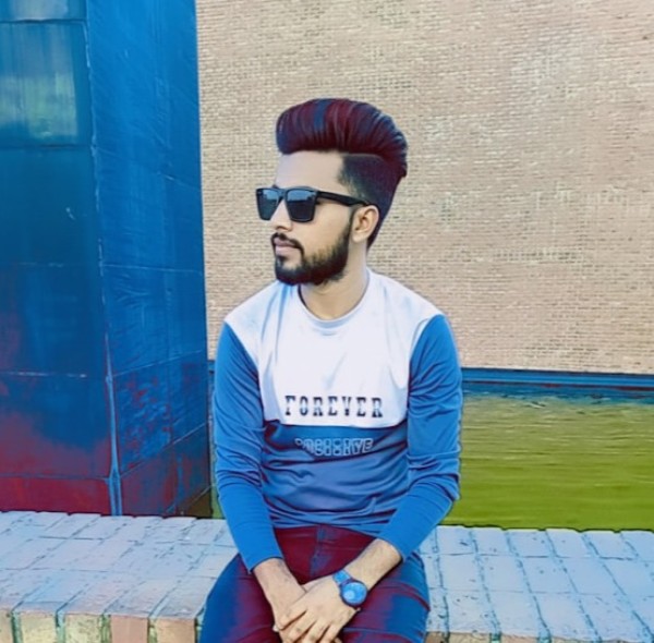 Akaah, 28, Bangladesh