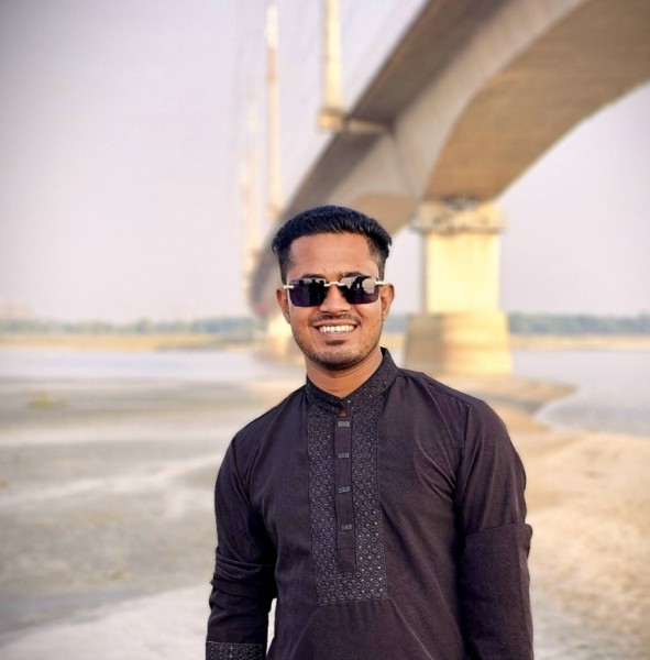 Robiul, 27, Bamessi