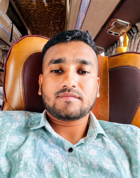 MD Tanvir, 25, Alanya