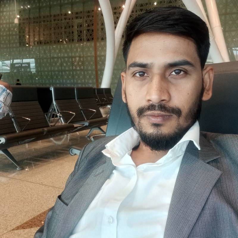 King, 29, Davos