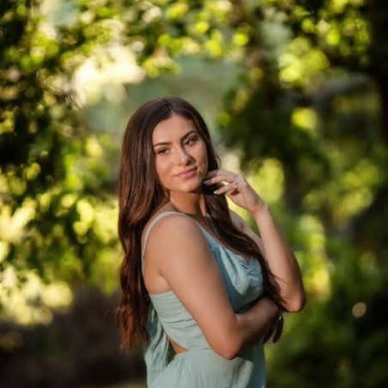 Aliah, 29, Reni