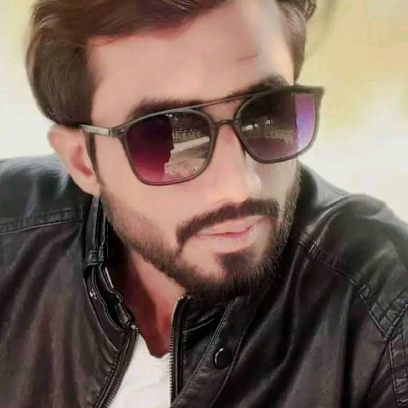Shajib, 26, Saanich