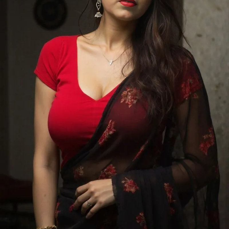 SMiita, 31, United States