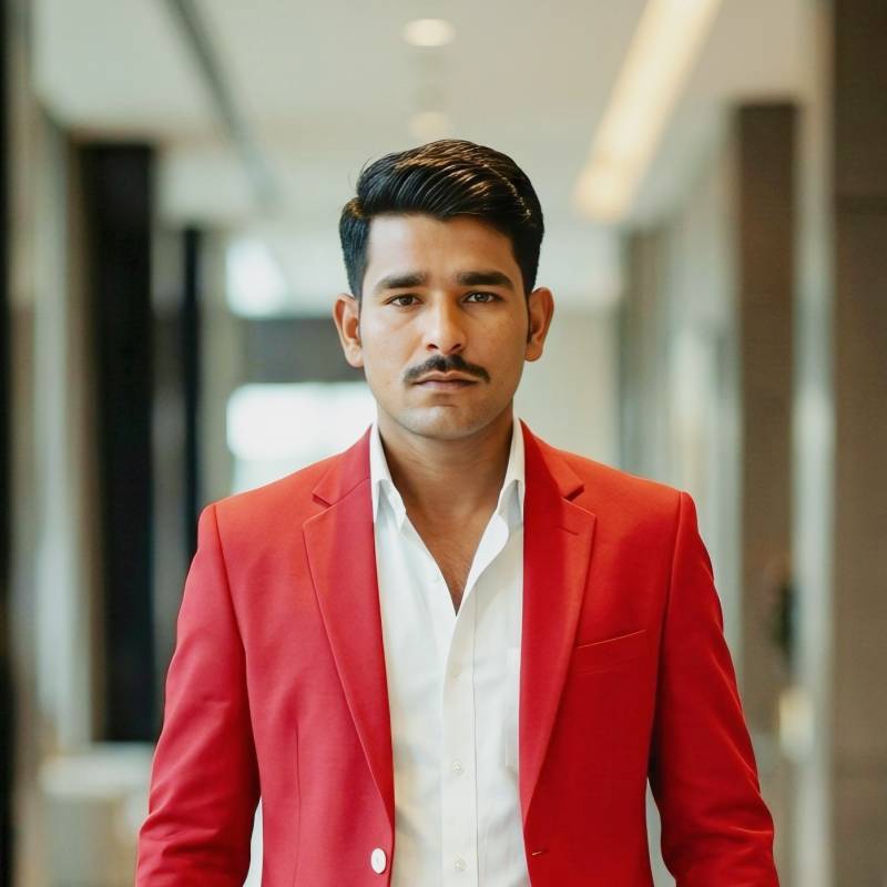 Joynal, 31, Denmark