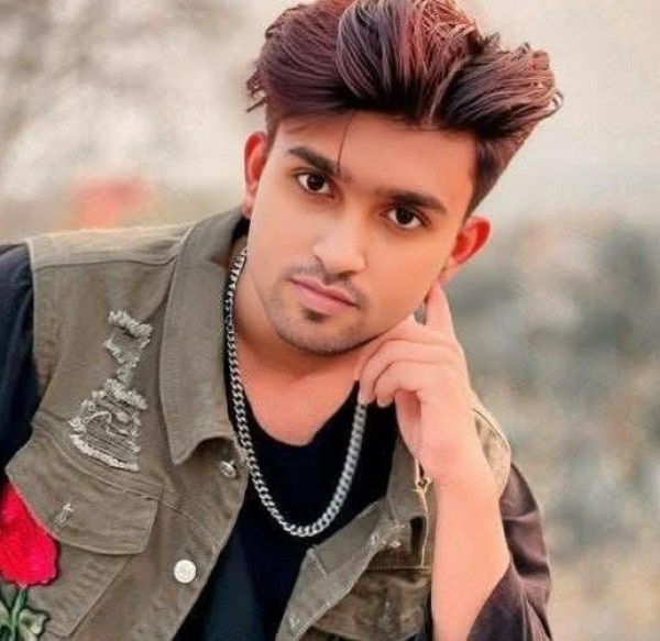 SM Momin khan, 27, Tanambaodaoud
