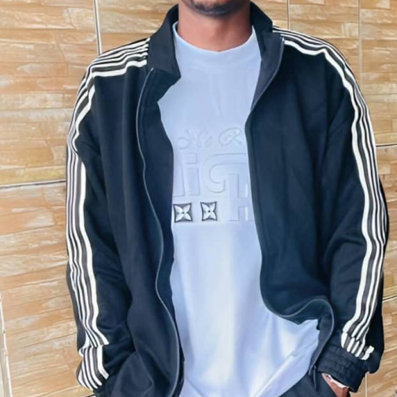 https://letsfreedate.com dating Andy650 in Malta
