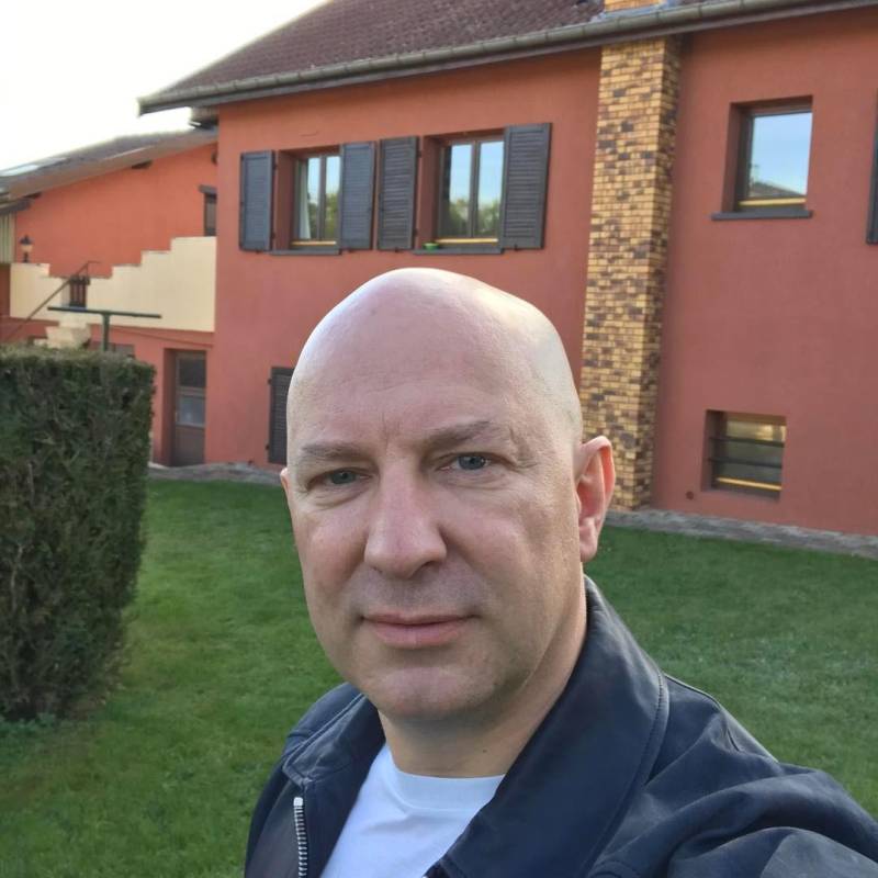 https://letsfreedate.com dating Philip in Canada