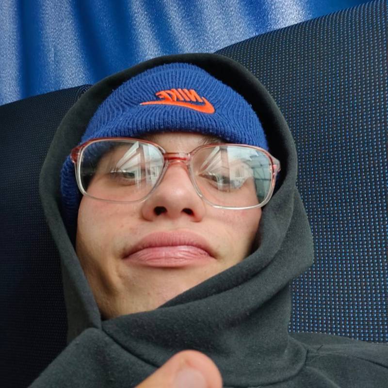 https://letsfreedate.com dating pannebi in Slovakia