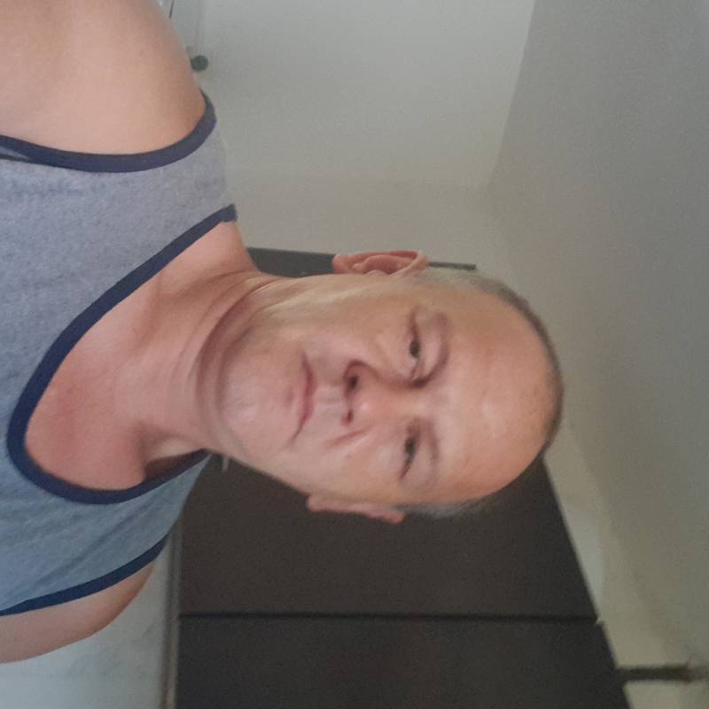 https://letsfreedate.com dating Petar in Serbia