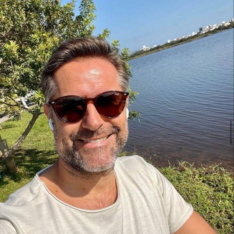 Alessandro18577 dating