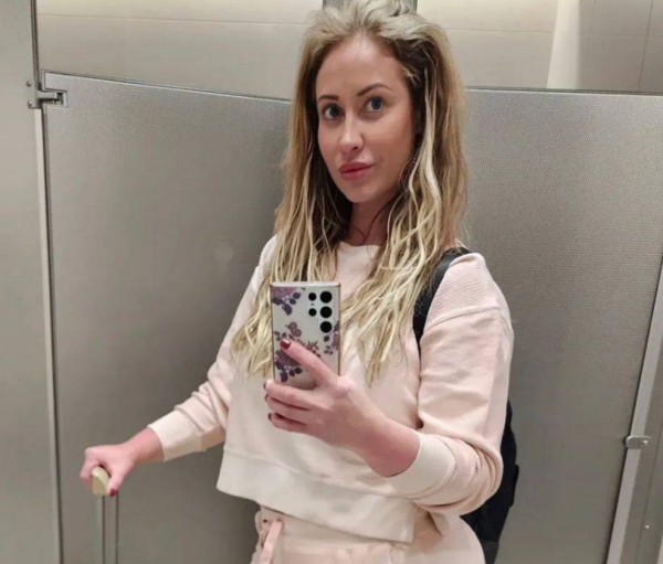 JackieBills36917 dating