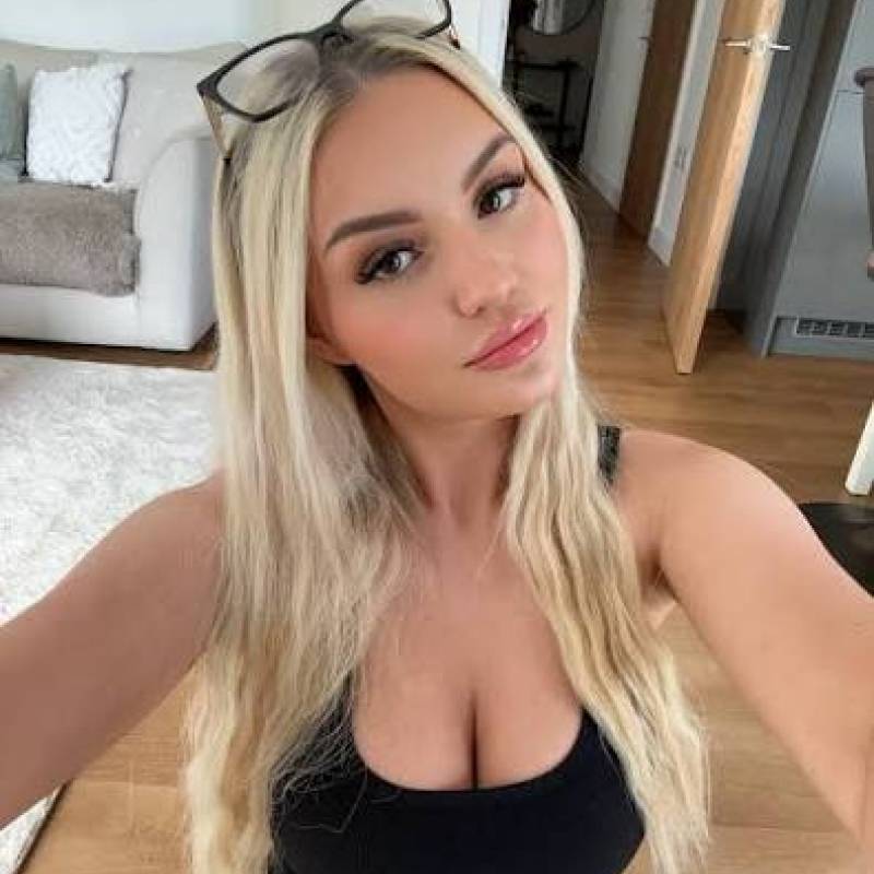 Emiliabennita42955 dating