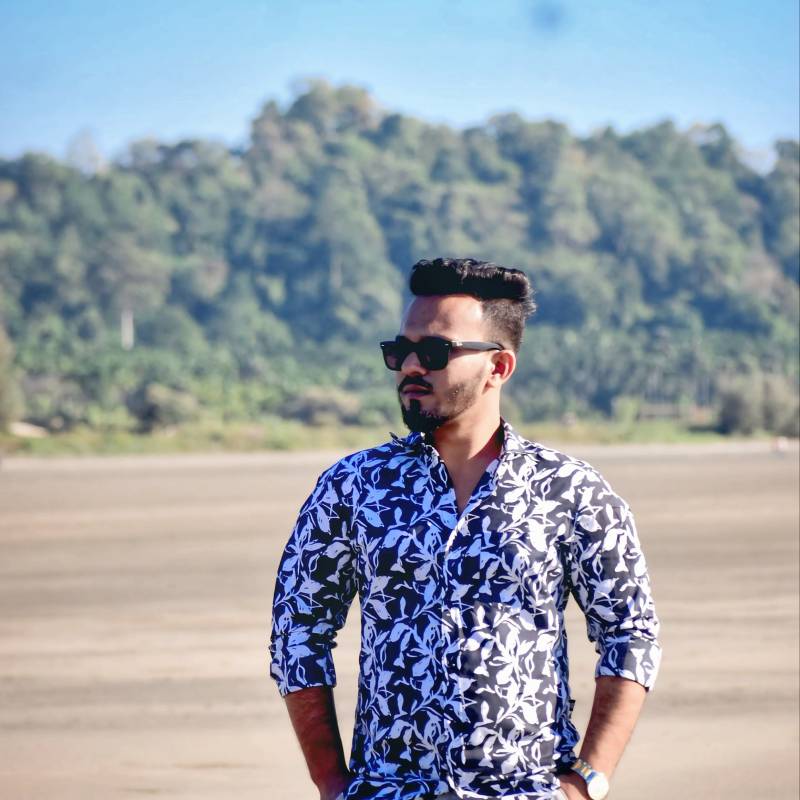 EmOn53716 dating
